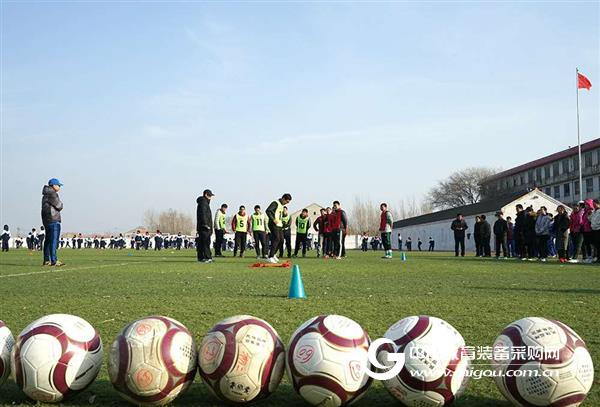 曲周县举办第三期中小学体育教师足球培训班